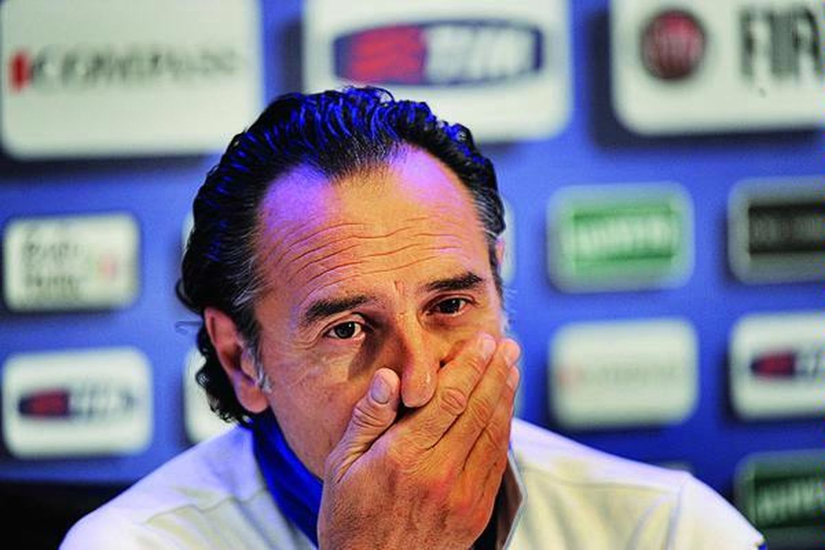 Pelatih Italia  Cesare Prandelli di sela-sela konferensi pers di kota Florence, Italia, Kamis (31/5).