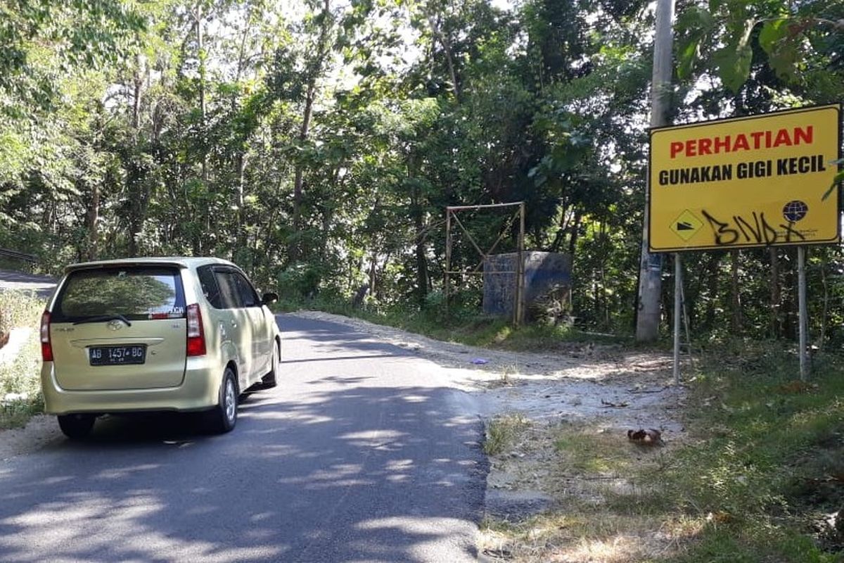 Jalur Cino Mati, menghubungkan wilayah Pleret ke Dlingo Bantul