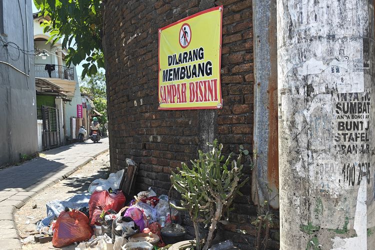 Warga Keluhkan Aturan Wajib Pilah Sampah di Makassar, Sampah Membusuk hingga 7 Hari