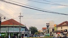 Tak Hanya Bikin Kumuh, Kabel Semrawut di Kota Pasuruan Belum Sumbang PAD