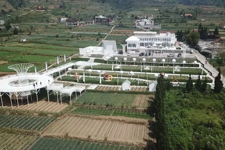 Agro Eduwisata Arthala di Kabupaten Cianjur.