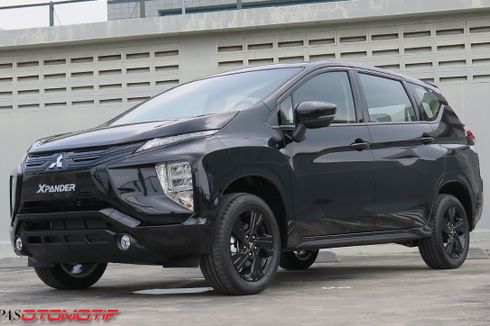 [VIDEO] Mitsubishi Xpander Serba Hitam dengan Audio Rockford Fosgate