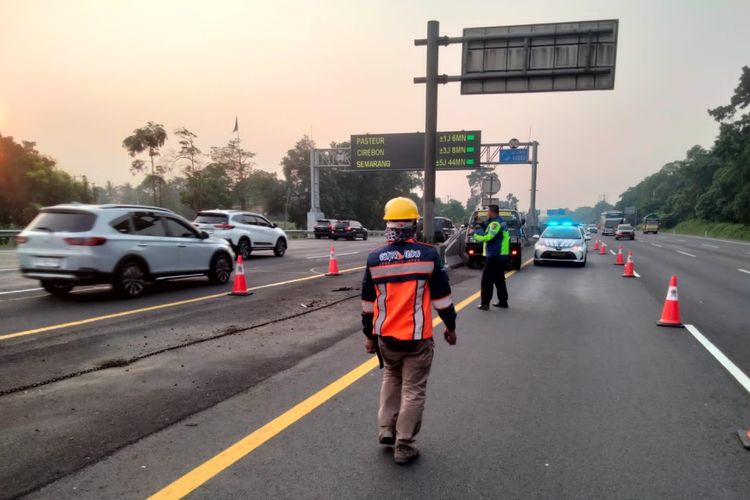 Contraflow Tol Jakarta-Cikampek dari Km 47 mulai diberlakukan