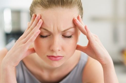 5 Sebab Sakit Kepala yang Tak Terduga, dari Dehidrasi sampai Menstruasi
