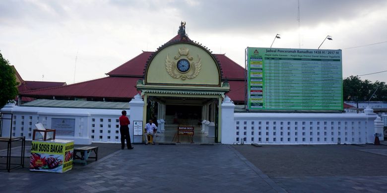 Tuliskan tiga nama masjid peninggalan kerajaan islam di indonesia yang kamu ketahui