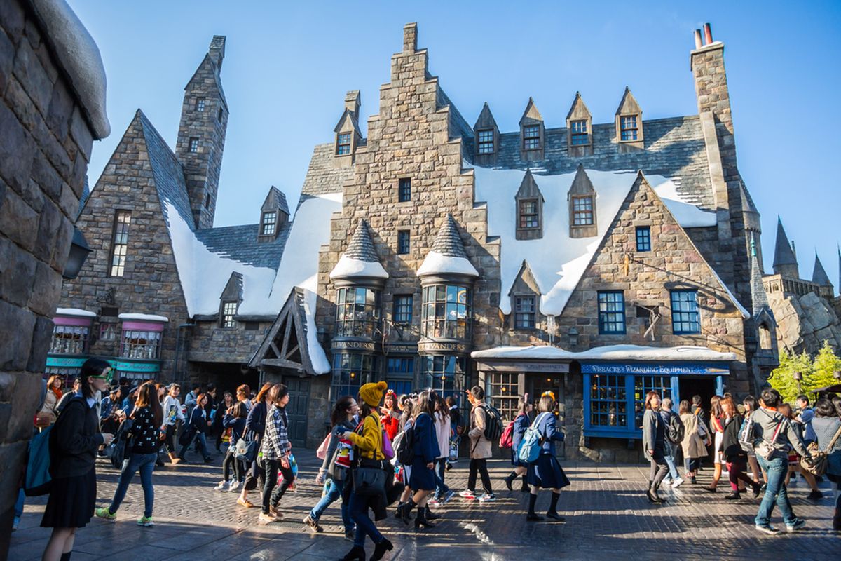Ilustrasi Universal Studios Japan. 