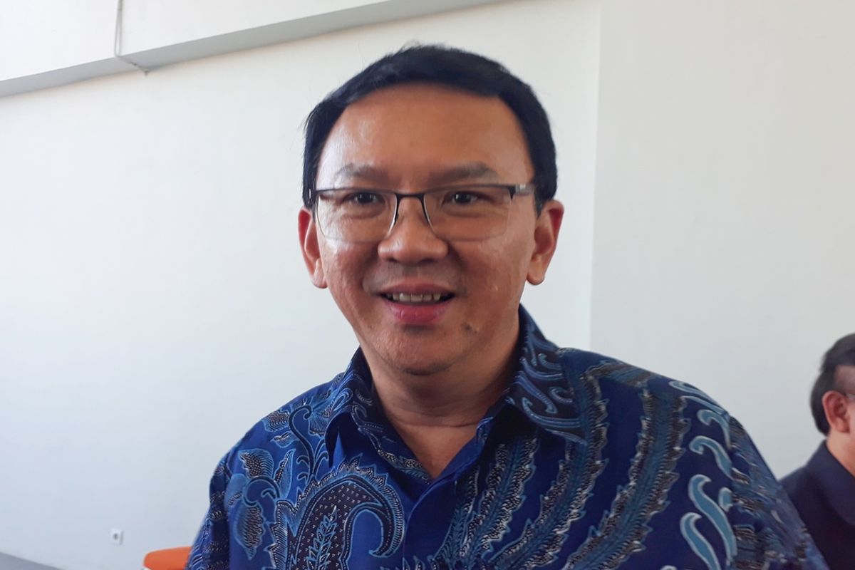 Komisaris Utama PT Pertamina (Persero) Basuki Tjahaja Purnama alias Ahok di Universitas Kristen Petra, Surabaya, Jawa Timur.