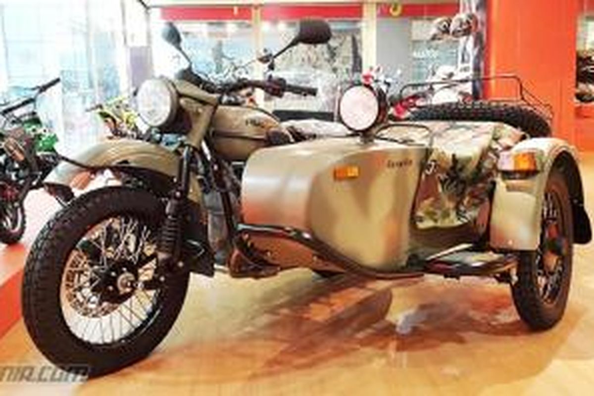 Ural Gear Up desain motor perang dunia ke II