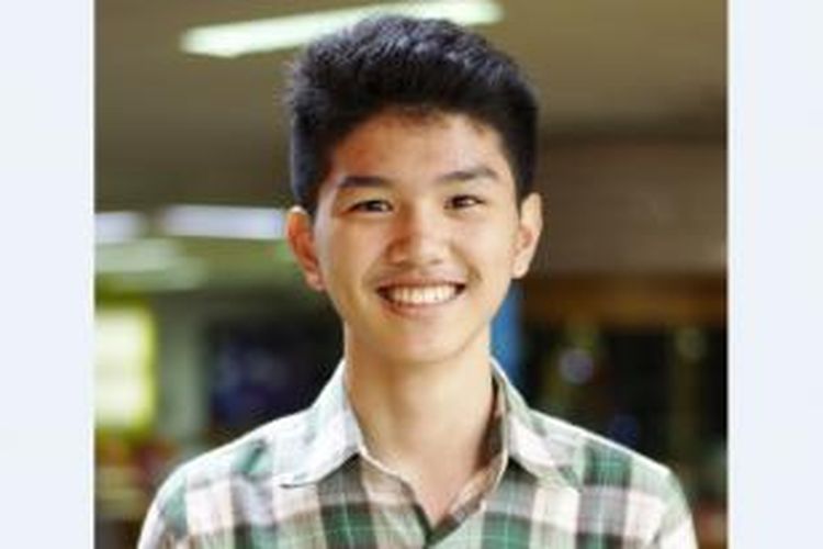 Patrick (14), siswa SMP IPEKA International Christian School (IICS), meraih medali perak pada International Junior Science Olympiad (IJSO) pada 2 – 11 Desember 2014 lalu di Mendoza, Argentina.