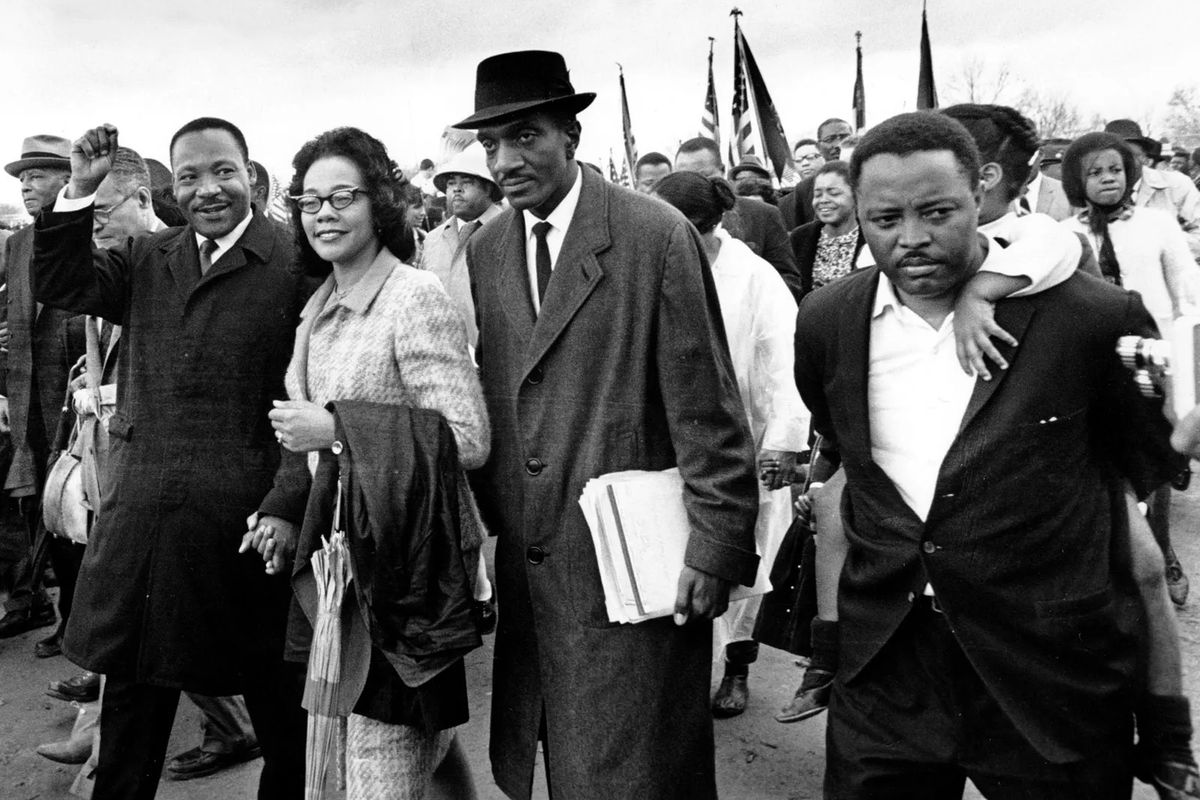 Orang kulit hitam keturunan Amerika-Afrika.