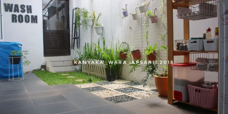 Rumah Kanyaka Wara Apsari yang mendesain halaman belakang rumahya secara apik.