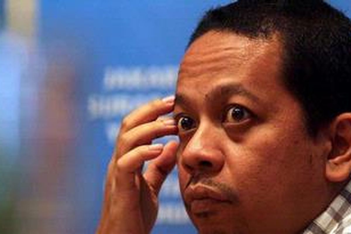 Peneliti Indo Barometer M Qodari berdialog dalam acara Polemik Efek Anas Makin  Panas, di Jakarta, Sabtu (2/3/2013). Dialog tersebut mengulas kemelut di tubuh Partai Demokrat pasca-berhentinya Anas Urbaningrum sebagai Ketua Umum. TRIBUNNEWS/DANY PERMANA