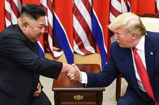 Trump Berharap Dapat Vas, Bukan Tes Rudal, dari Korea Utara sebagai Hadiah Natal