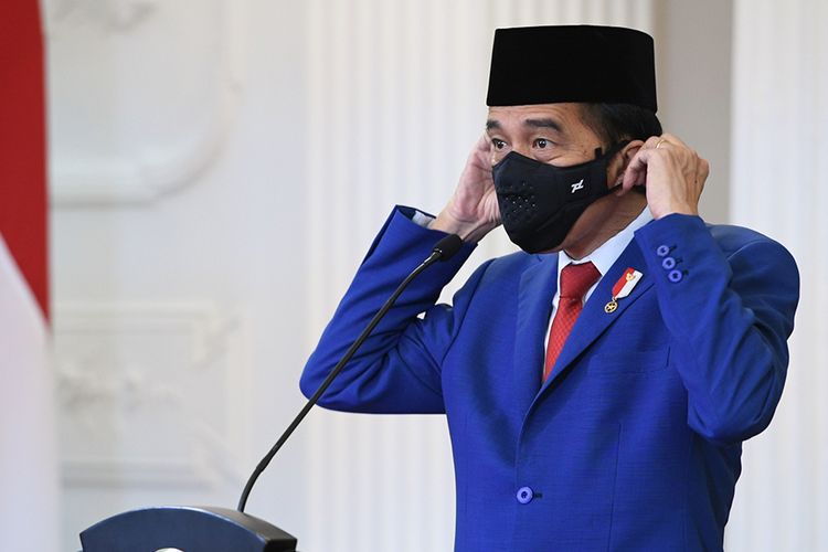 Presiden Joko Widodo bersiap menyampaikan pidato untuk ditayangkan dalam Sidang Majelis Umum ke-75 PBB secara virtual di Istana Bogor, Jawa Barat, Rabu (23/9/2020). Dalam pidatonya Presiden Joko Widodo mengajak pemimpin dunia untuk bersatu dan bekerja sama dalam menghadapi pandemi Covid-19.