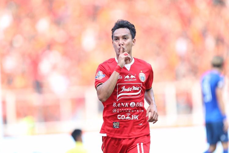 Pemain Persija Jakarta, Novri Setiawan merayakan gol ke gawang Arema FC dalam laga pekan ke-12 LIga 1 2019 di Stadion Utama Gelora Bung Karno, Jakarta, Sabtu (3/8/2019).