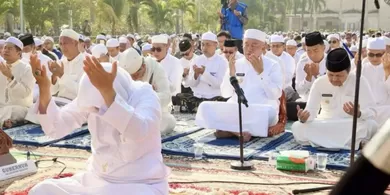 Shalat Istisqa Digelar di Tengah Kemarau Panjang dan Ancaman Karhutla