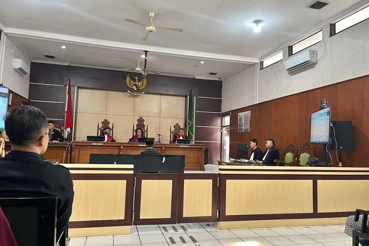 Sidang vonis terdakwa Dadang Darajat berlangsung di Pengadilan Negeri (PN) Bale Bandung pada Kamis (22/2/2024)