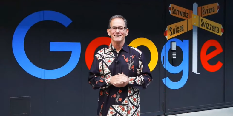 Education Program Lead Google wilayah Asia-Pasifik William Florance saat memberikan sambutan dalam agenda kelulusan program ?Bangkit 2021? dalam kanal YouTube Ditjen Dikti, Kamis (15/7/2021).