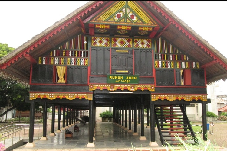 Rumah Adat Aceh Gambar Sejarah Dan Keunikannya