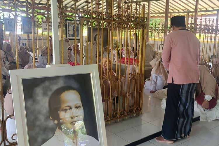 Alasan RA Kartini Dimakamkan di Bulu Menurut Juru Kunci: Ada Rumah Singgah Puncak Winahyu