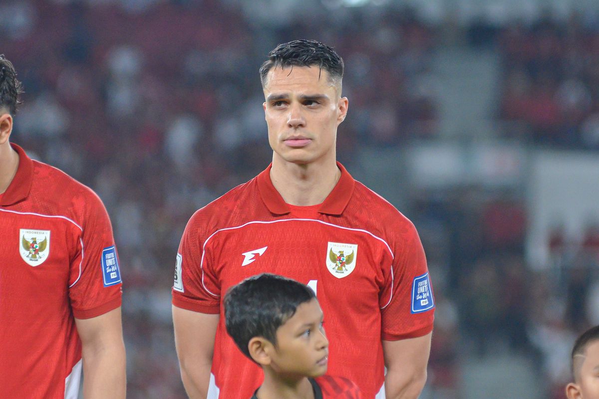 Joey Pelupessy mencatatkan debutnya bersama Timnas Indonesia kala mengalahkan Bahrain pada pertandingan lanjutan ronde ketiga Kualifikasi Piala Dunia 2026 Zona Asia, Selasa (25/3/2025) di Stadion Gelora Bung Karno Jakarta.