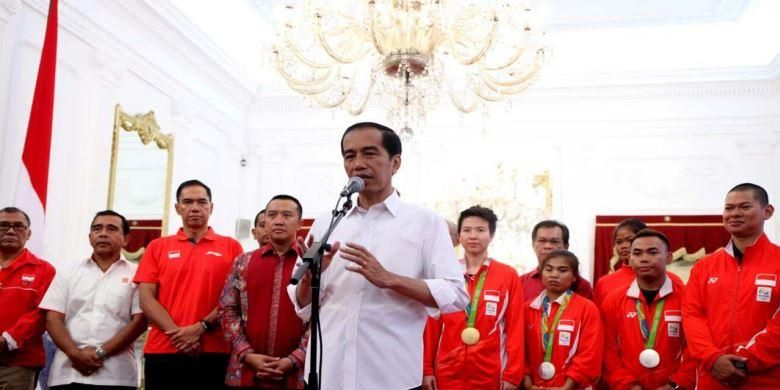 Presiden Joko Widodo saat menyambut rombongan atlet Olimpiade