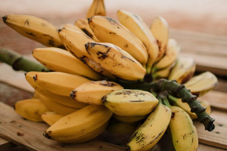 Foto : Siapa Saja Orang yang Tidak Dianjurkan Makan Pisang?