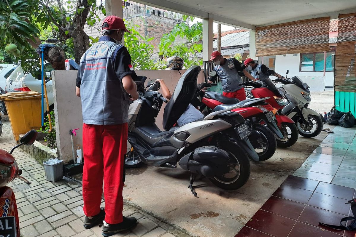 Service Kunjung Yamaha (SKY) untuk perawatan sepeda motor selama di rumah aja