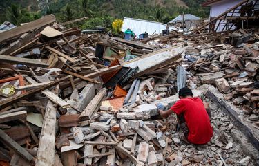 Mengapa Gempa Susulan Bermagnitudo 6,2 di Lombok Bikin Warga ...