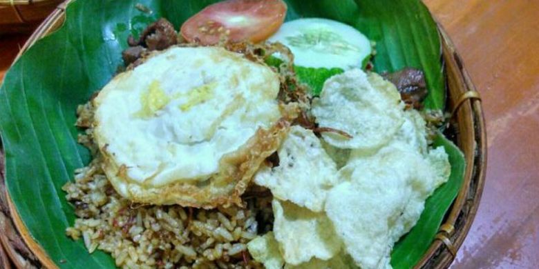 Nasi goreng rempah di Kedai Nasi Kebuli Mbah Soleh, Solo, Jawa Tengah, Kamis (6/4/2017). 