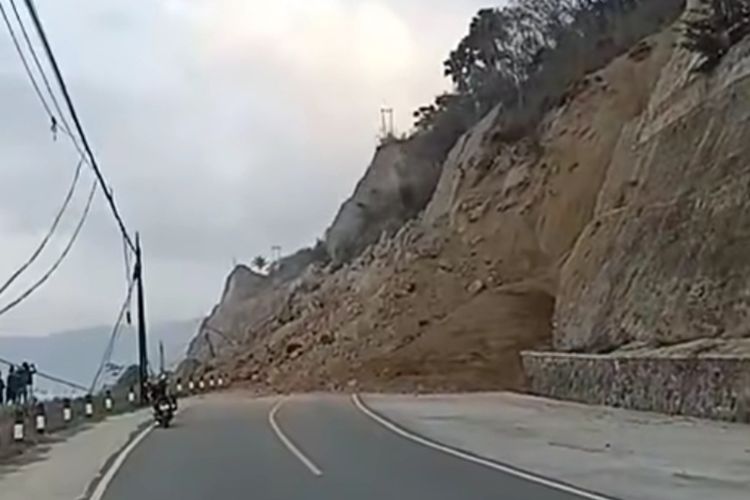 Dampak Gempa Nagekeo, Seluruh Penerbangan Wings Air dari dan ke Bandara Ende Dibatalkan