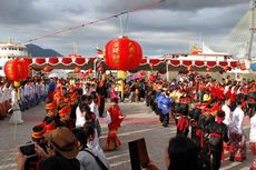 Turis China Terpukau Perpaduan Budaya Sulut di Festival Imlek