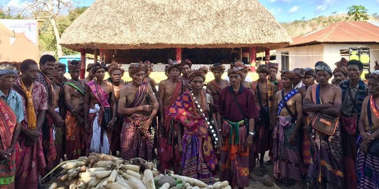 Masyarakat adat di Kabupaten Malaka, Nusa Tenggara Timur.