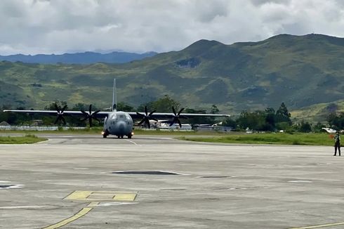 Pesawat Super Hercules C-130J Sukses Uji Pendaratan di Wamena
