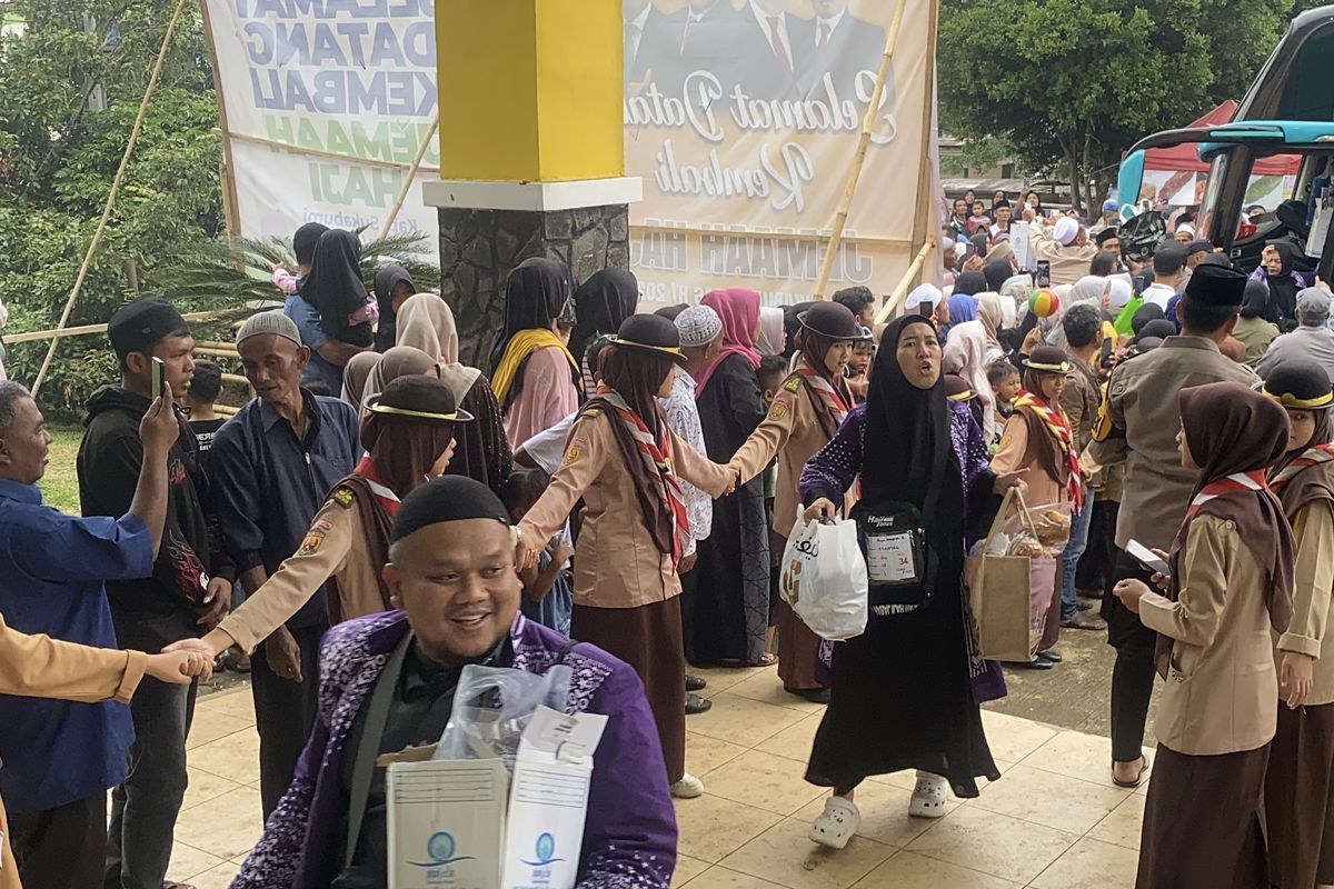 Suasana kepulangan Jamaah Haji asal Kabupaten Sukabumi pada Jumat (20/6/2025) lalu.