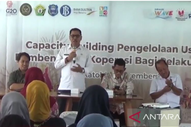 Peningkatan kapasitas bagi para pelaku Usaha Mikro Kecil dan Menengah (UMKM) di Kabupaten Wakatobi, Sulawesi Tenggara, Rabu (9/11/2022).
