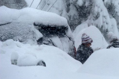 Korban Tewas Badai Salju di AS Naik Jadi 61 Orang, Mayoritas Ditemukan di Luar Rumah