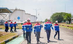 Dirut Pertamina Patra Niaga Terjun Langsung Cek Kesiapan Layanan Avtur untuk Persiapan Lebaran 2024