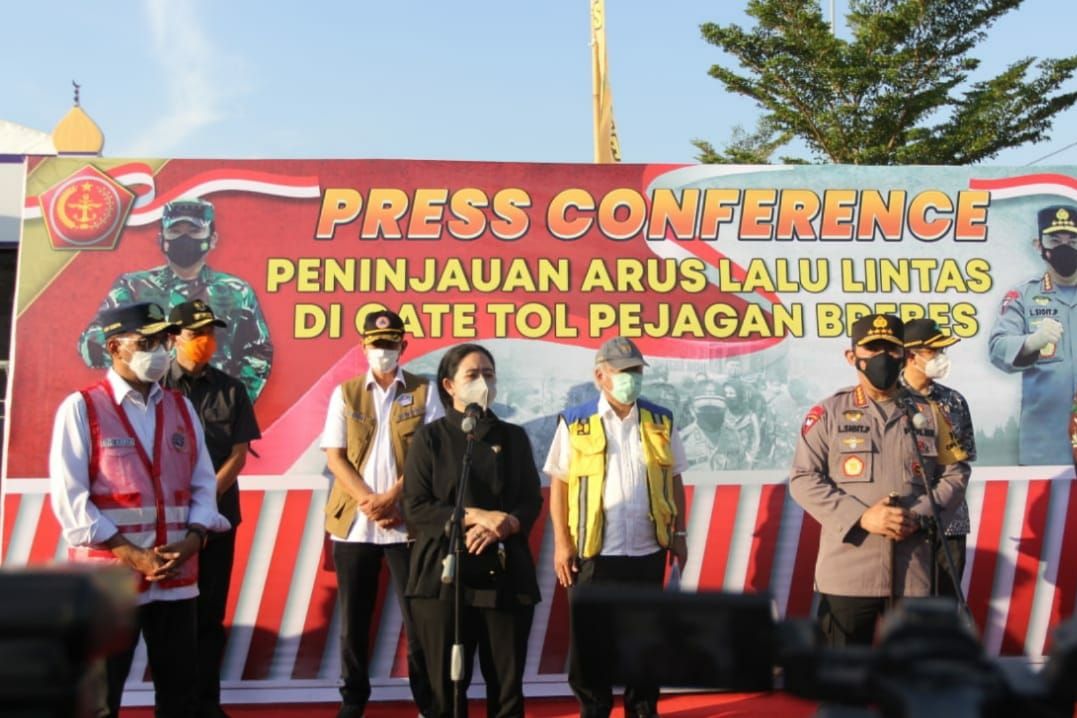 Tiga Menteri, Ketua DPR, Panglima TNI dan Kapolri Tinjau Penyekatan Lalin Lebaran 2021