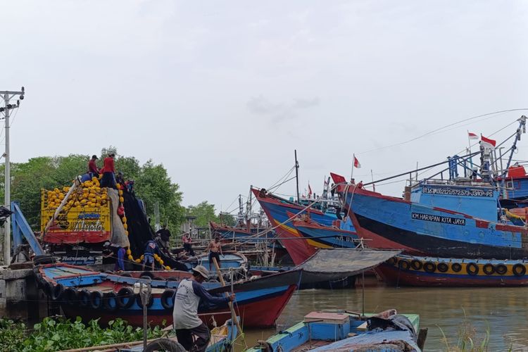 329 Kapal Tiba di Pelabuhan Juwana Pati Jelang Lebaran, Polisi Atur Alur Keluar Masuk