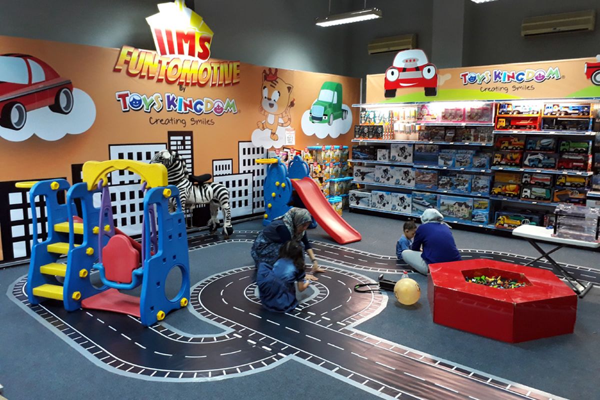 Fasilitas permainan untuk anak di Hall B JI Expo, IIMS 2017.