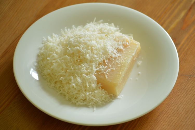 Ilustrasi keju parmesan parut