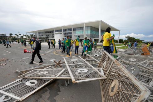 Dampak Kerusuhan Brasil: Gedung Pemerintah Rusak, Mata Uang Jatuh