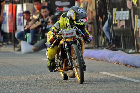 Ini Keuntungan Pakai Wearpack untuk Balap Drag Bike