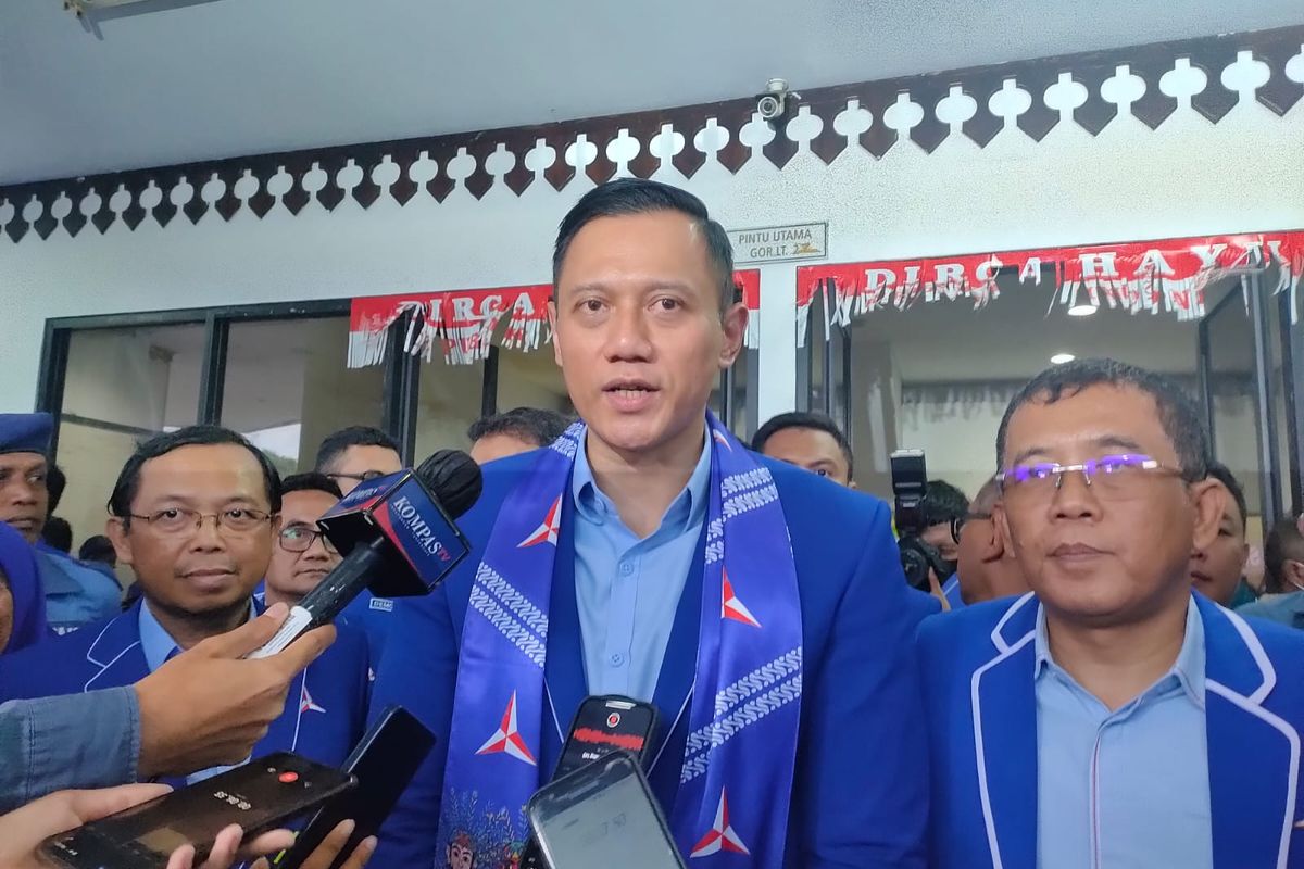 Ketua Umum Partai Demokrat Agus Harimurti Yudhoyono (AHY) ditemui di GOR Ciracas, Jakarta Timur, Selasa (11/10/2022).
