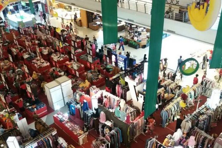 Situasi pusat belanja Solo Square pukul 10.30 WIB, Selassa (5/7/2016).