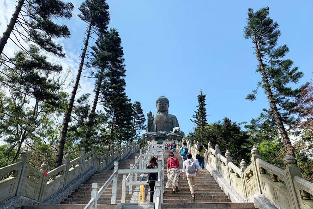 Big Buddha di Hong Kong.
