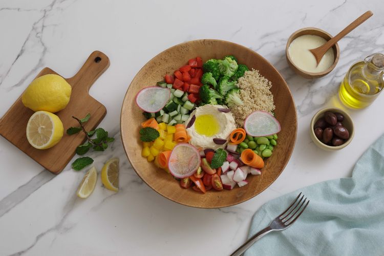 Makanan pesan antar dari InterContinental Jakarta Pondok Indah.