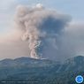 Gunung Dukono Erupsi Setinggi 2.000 Meter ke Arah Selatan atau 10 Kilometer dari Pemukiman