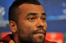 Tak Menyesal Pindah, Ashley Cole Tertawakan Kondisi Arsenal 